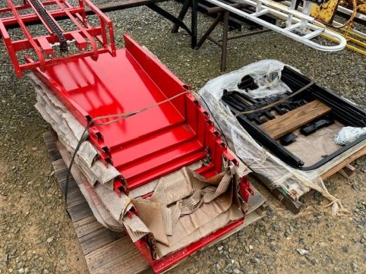 Stoltzfus skeleton elevator bale chutes