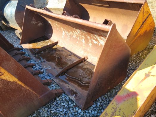 LOADER BUCKET 88"