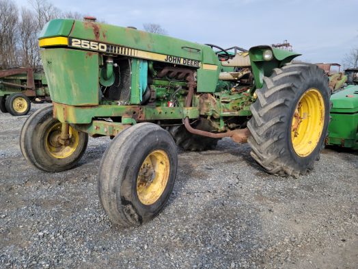 John Deere 2550 Salvage Tractor