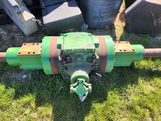 JD FRONT AXLE ASY 9410R @
