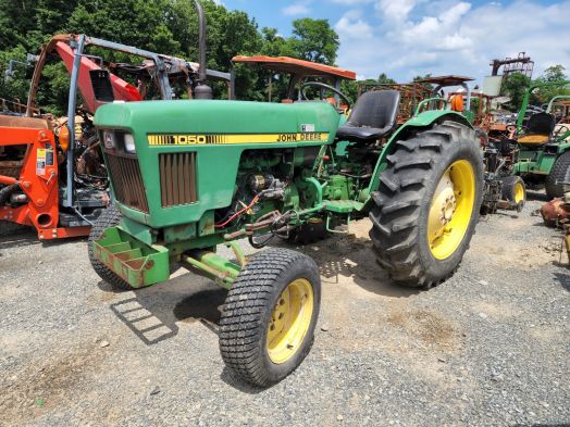 John Deere 1050 Salvage Tractor