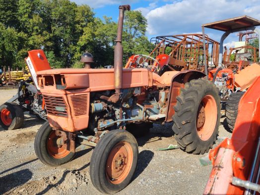 Kubota L260 Salvage Tractor