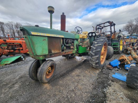 John Deere 3020 Salvage Tractor