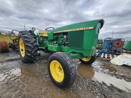 John Deere 2030 Salvage Tractor