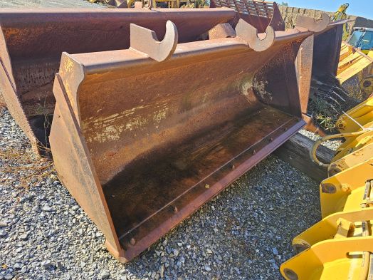 LOADER BUCKET 92"