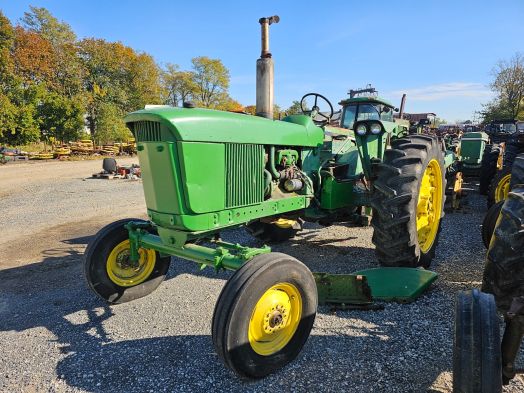 John Deere 3020 Gas Salvage Tractor #12173