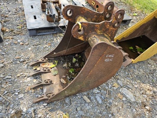 Case 24" backhoe bucket