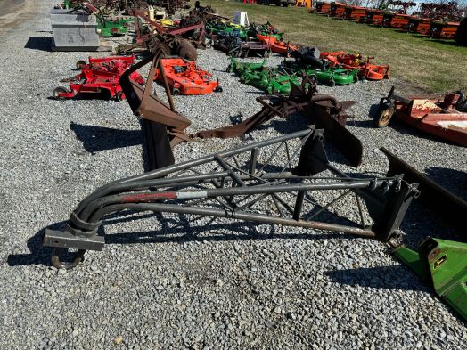 Loader Boom New Holland LB75 