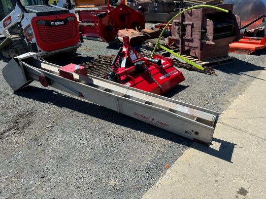 Cardinal 12' aluminum elevator