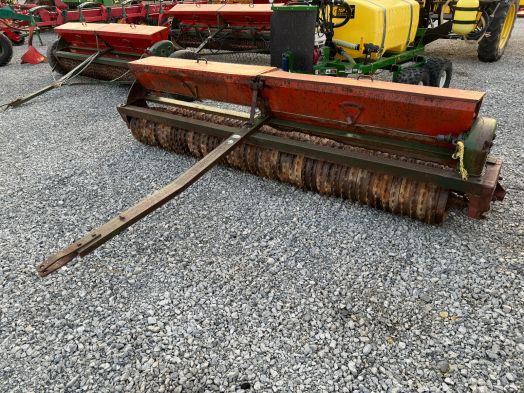 Brillion 10&#039; seeder