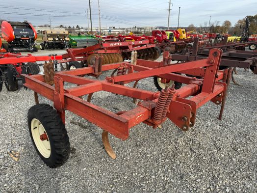 Dunham 8T 3pt chisel plow