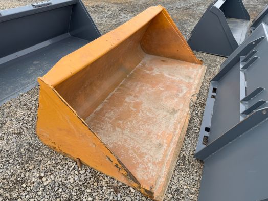 Case 80" skid loader bucket 