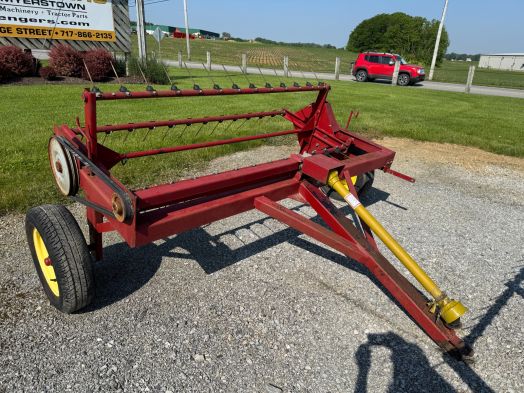 Stoltzfus 7' fluffer tedder