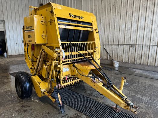 Vermeer 504 Super I round baler