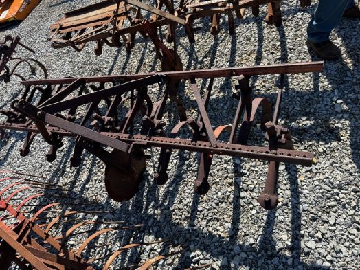 Ford 2 row 3pt cultivator