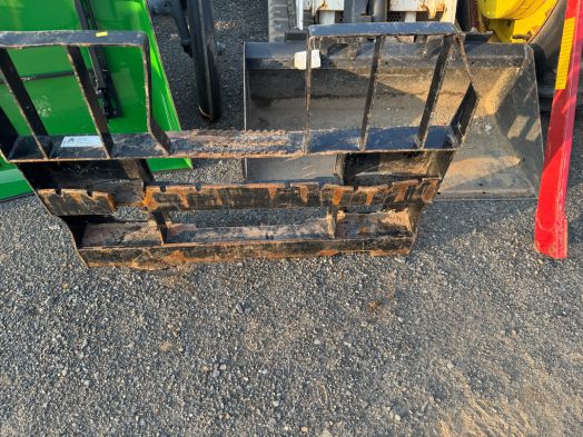 Ansung bobtach pallet fork back plate