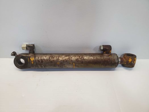 STEERING CYLINDER