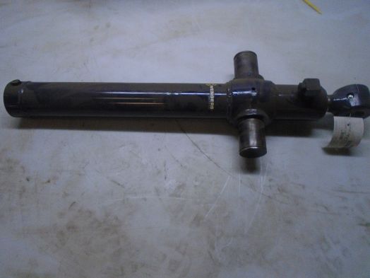 LOADER BUCKET CYLINDER