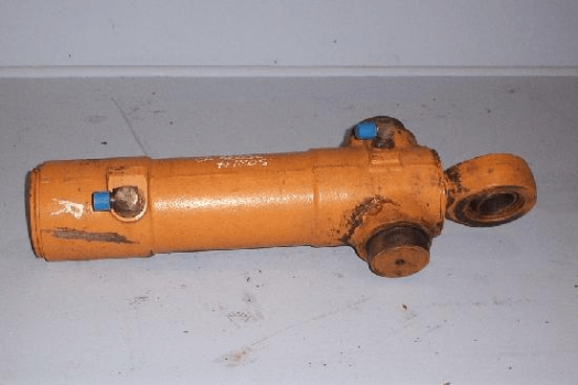 Case Swing Cylinder