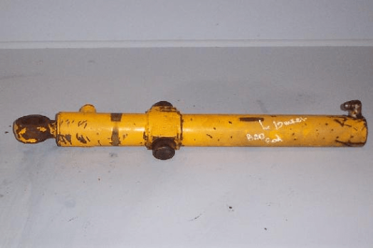 Case L.h. Tilt Cylinder