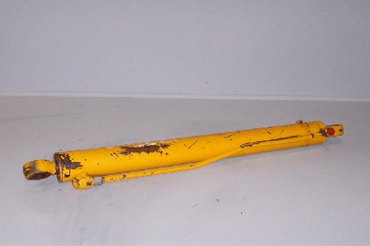 Case L.h. Lift Cylinder