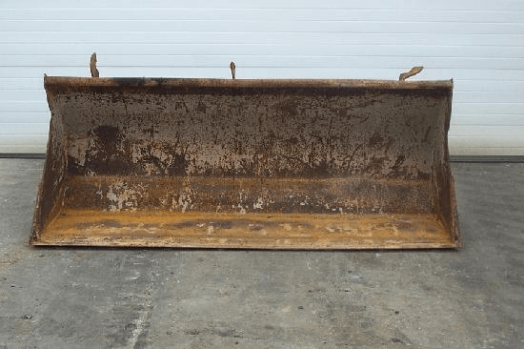 Case Loader Bucket 82"