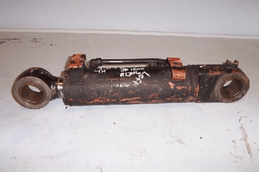 John Deere L.h Blade Cylinder
