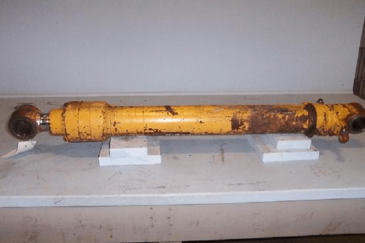 John Deere Bucket Cylinder