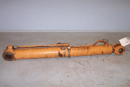 Case Loader Lift Cylinder