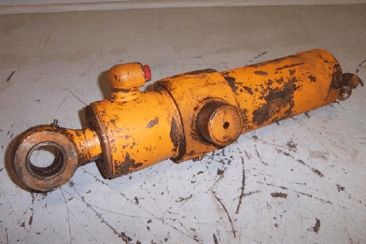 Case Swing Cylinder