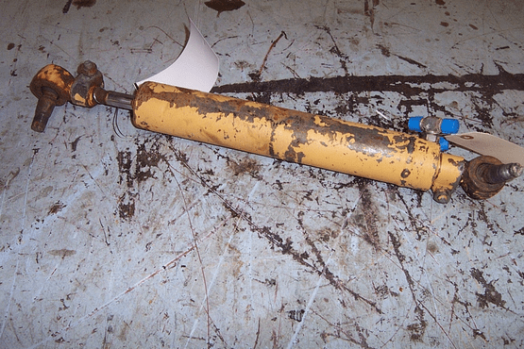 Ford Steering Cylinder