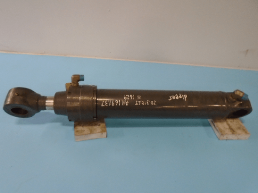 John Deere Crowd Cylinder