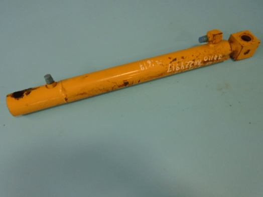 John Deere Loader Bucket Cylinder