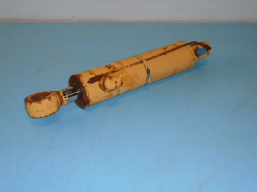Case Swing Cylinder