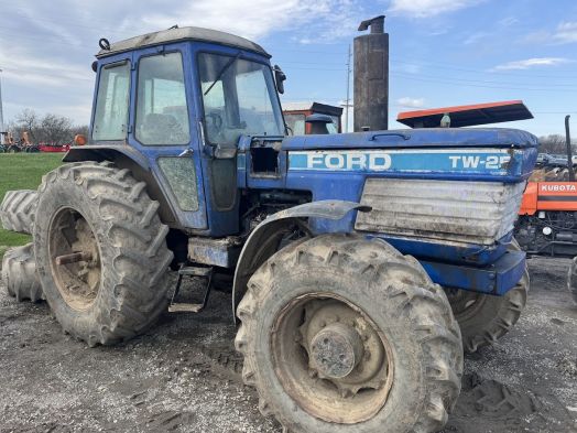 Ford TW25 Salvage Tractor #0012618