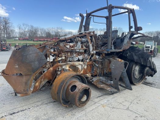 Case IH Magnum 340 Salvage Tractor #0012620