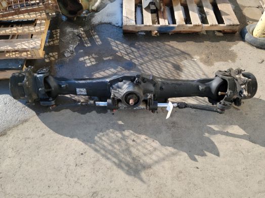 JD FWD AXLE ASY 5525 %