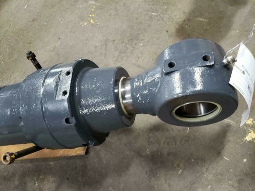 BUCKET CYLINDER ASSEMBLY