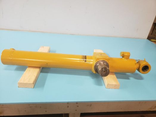 LOADER BUCKET CYLINDER