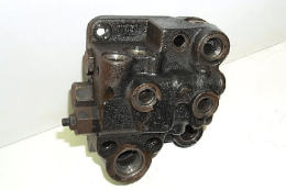 Case-international Valve - Compensator
