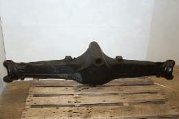 Case-international Center Axle