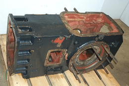 Case-international Rear Housing